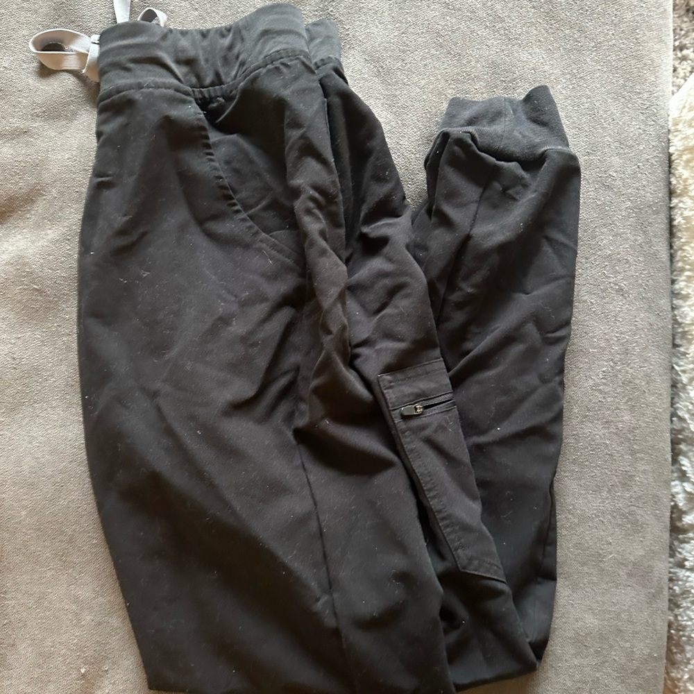 Black Fig bottoms